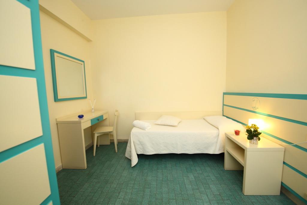 Hotel La Scogliera 카비디라바냐 외부 사진